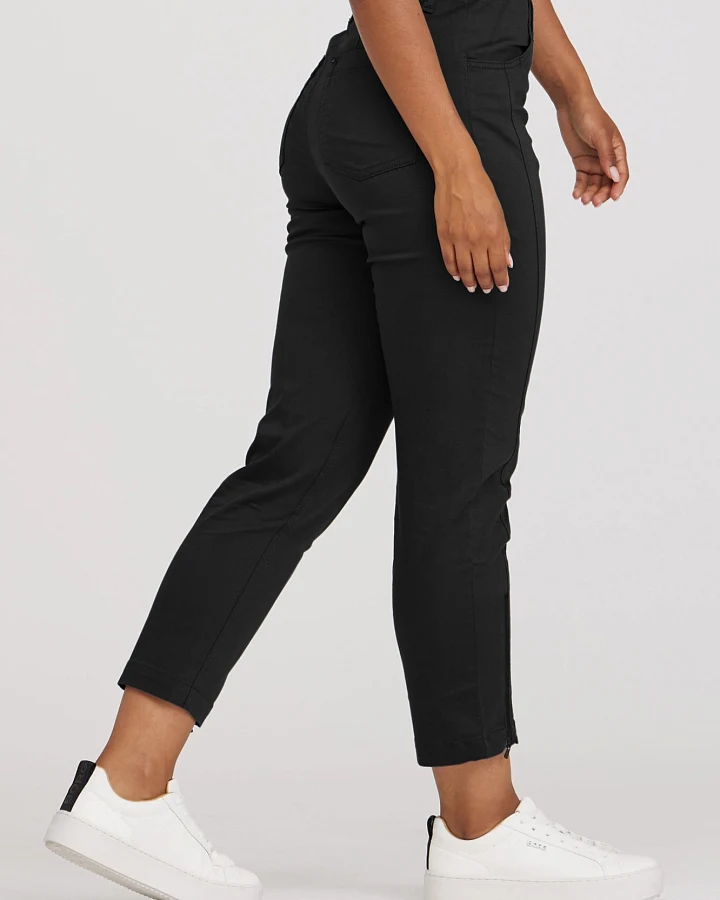 LAURIE Damen vegan Hose Piper Regular Crop Schwarz