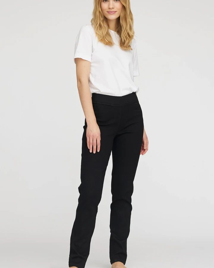 LAURIE Damen vegan Serene Regular Ml - Schwarz