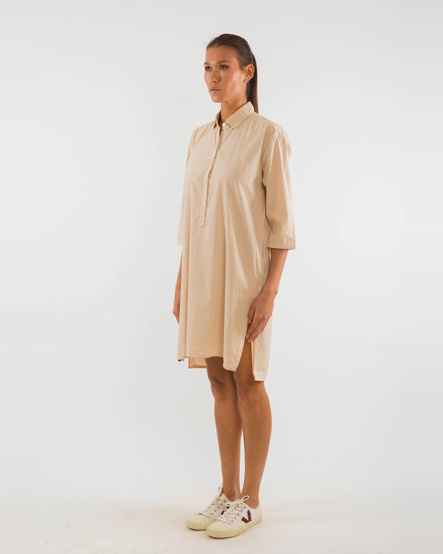 RAVENS VIEW IBIZA Damen vegan Shirtkleid Isla Sand Beige – Ansicht 2