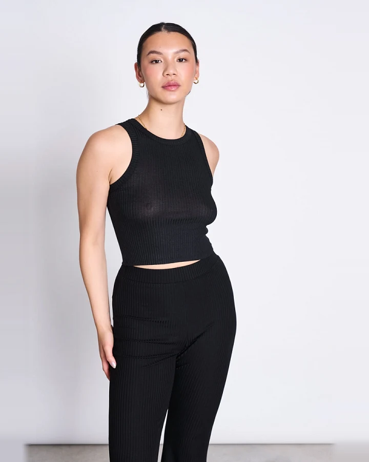JAN 'N JUNE Damen vegan Top Porto Lyocell Rib Schwarz