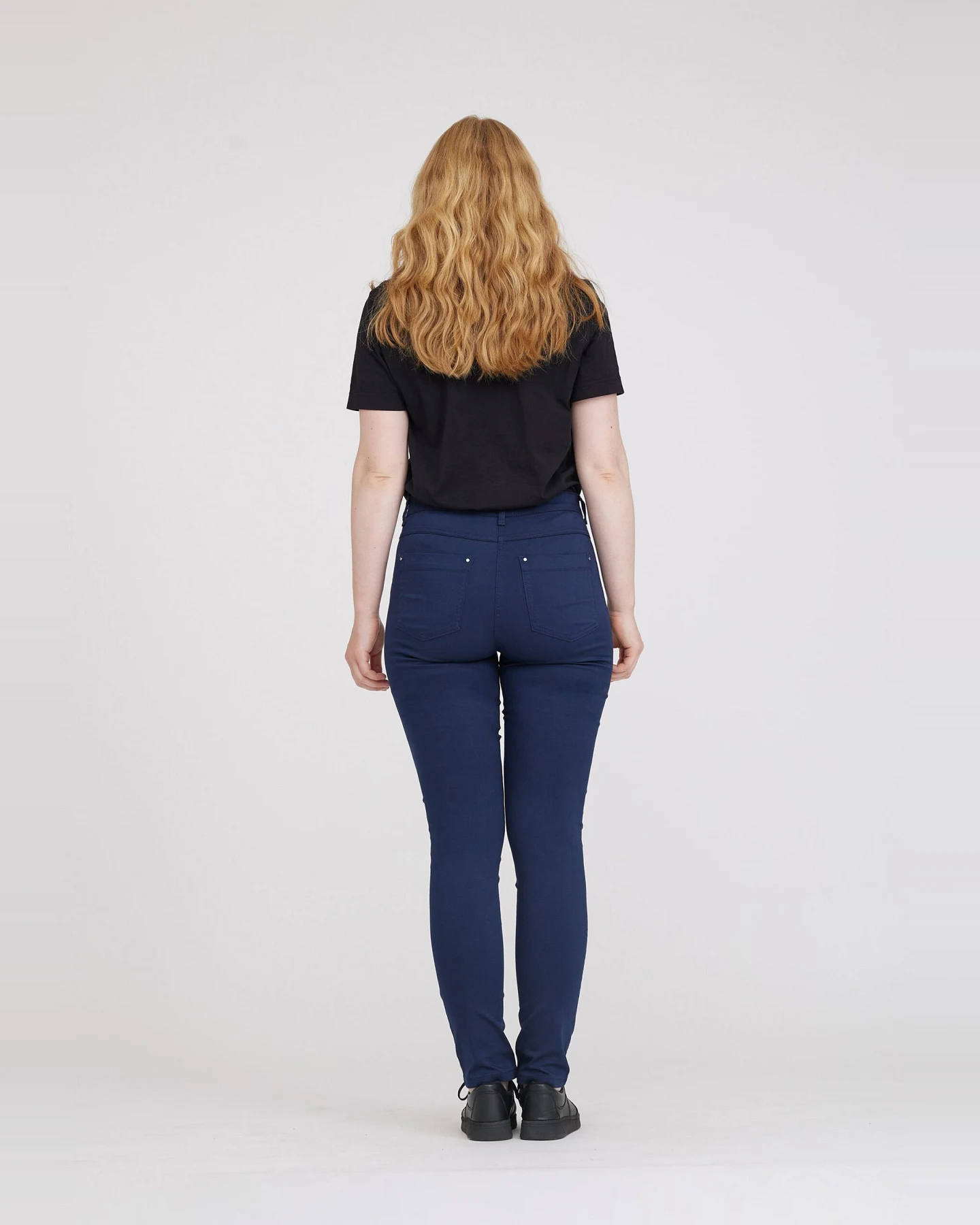 LAURIE Damen vegan Jeans Laura Slim Ml Marineblau – Ansicht 2