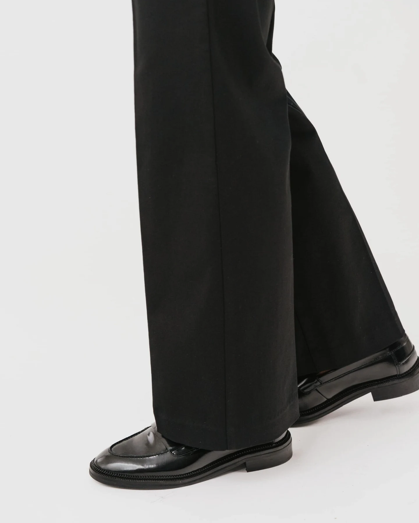 LAURIE Damen vegan Hose Phoebe Loose Ml Schwarz – Ansicht 2