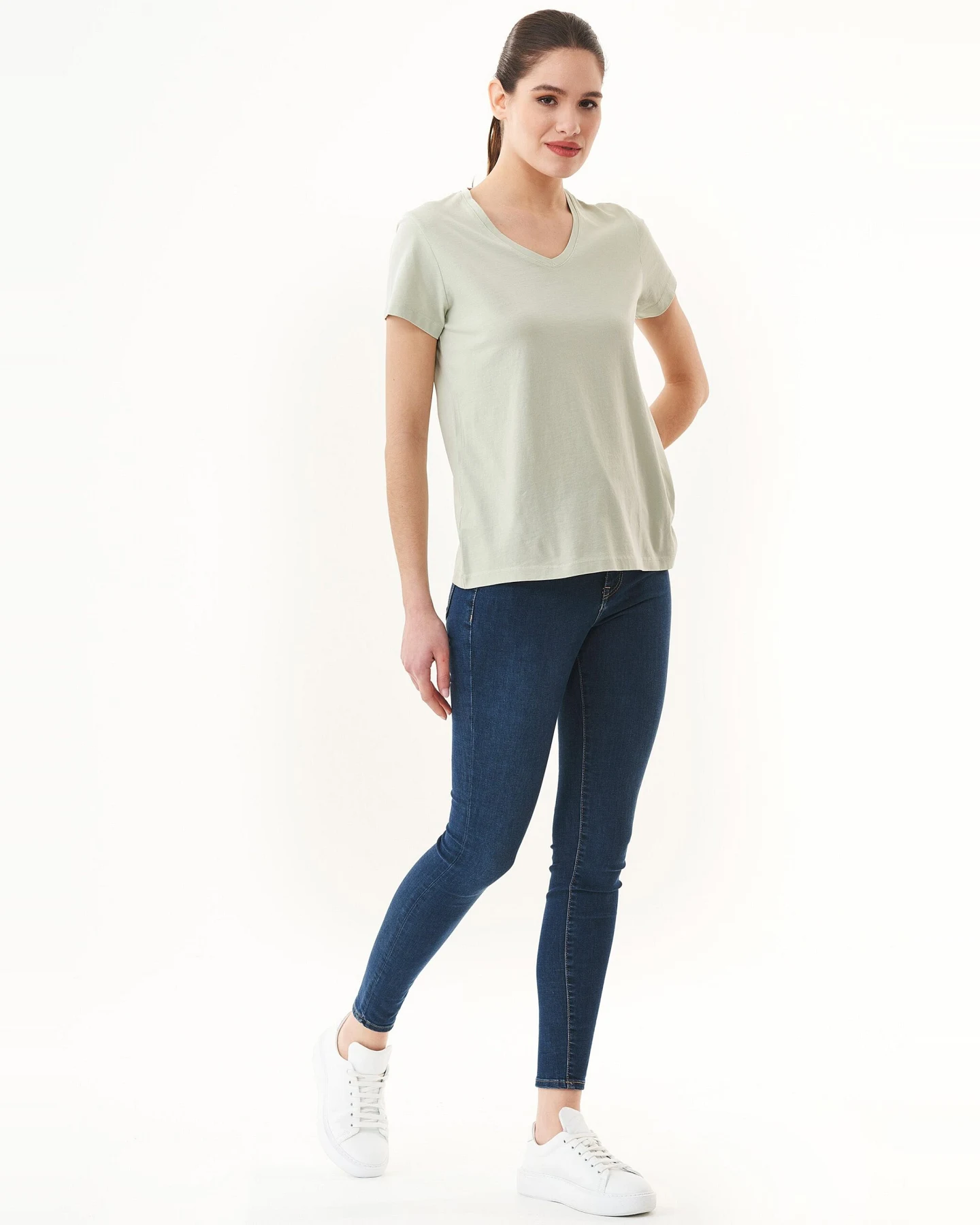 ORGANICATION Damen vegan Natural Dye T-Shirt Aus Bio-Baumwolle – Ansicht 2