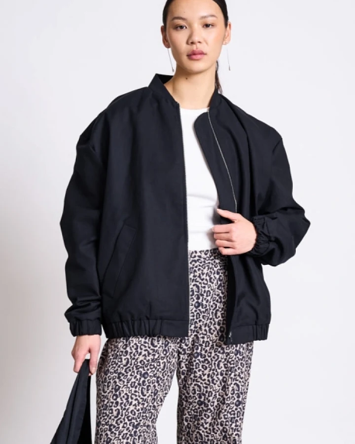 JAN 'N JUNE Damen vegan Blouson Tanaro Schwarz
