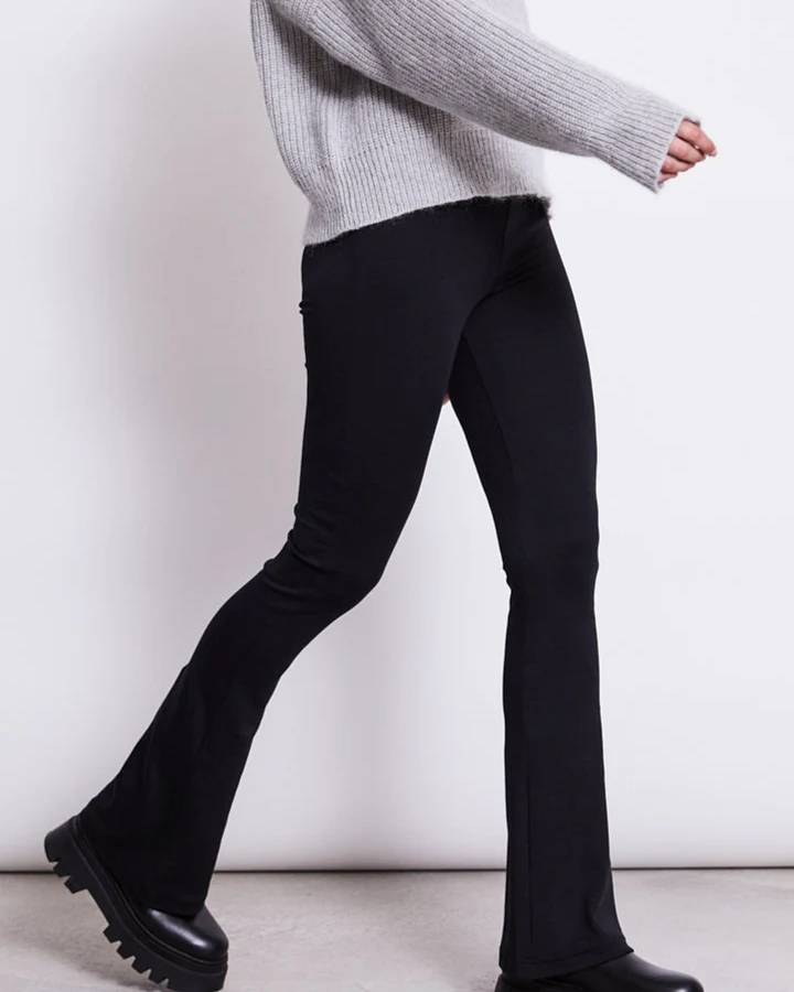JAN 'N JUNE Damen vegan Flared Leggings Schwarz