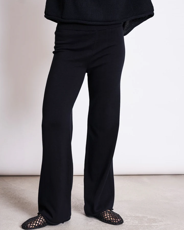 JAN 'N JUNE Damen vegan Strickhosen Ana Schwarz