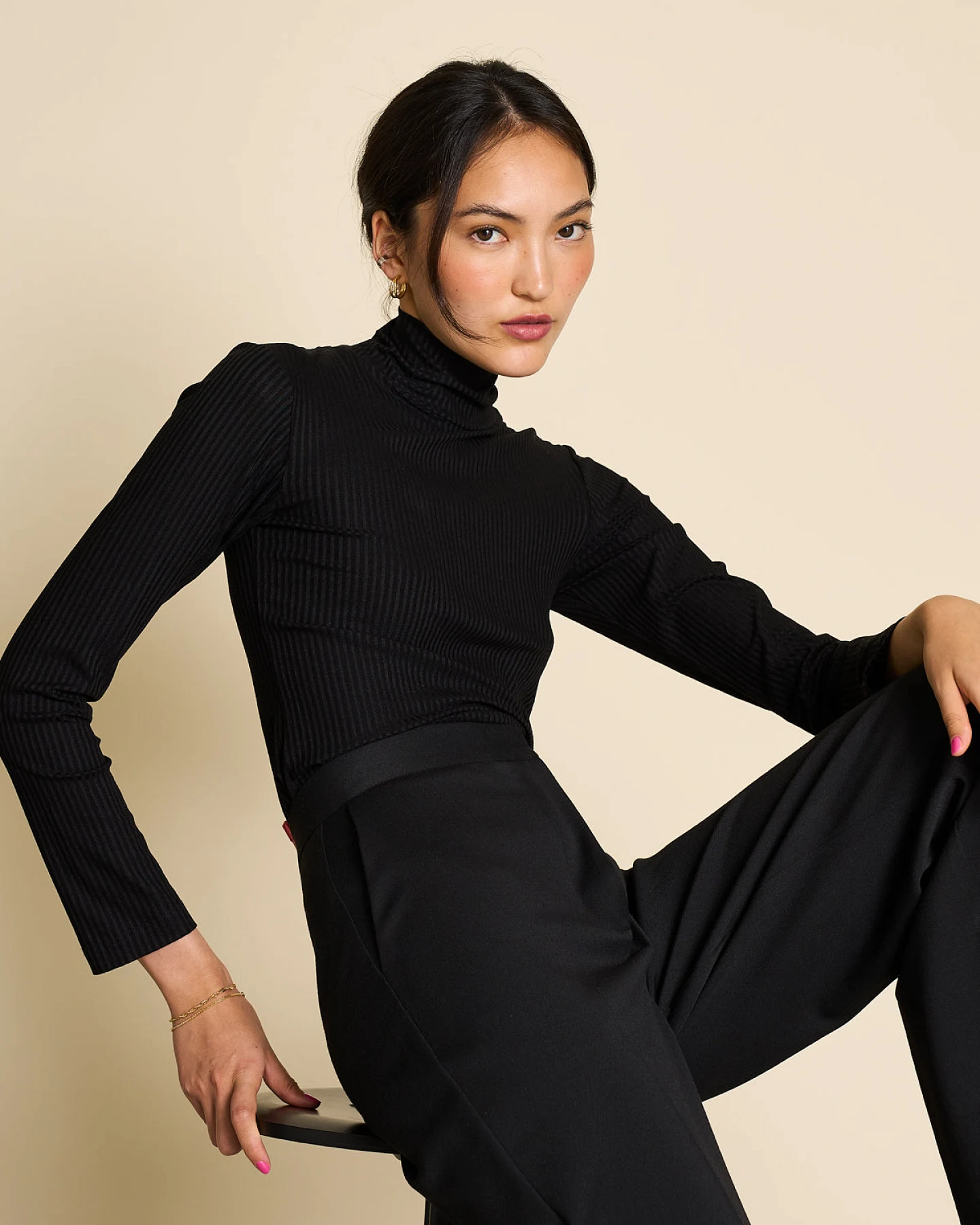 JAN 'N JUNE Damen vegan Rollkragenpullover Mio Rib Schwarz – Ansicht 2