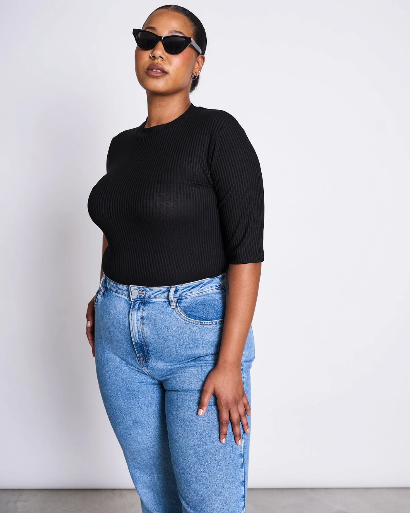 JAN 'N JUNE Damen vegan T-Shirt Nina Rib Schwarz – Ansicht 2