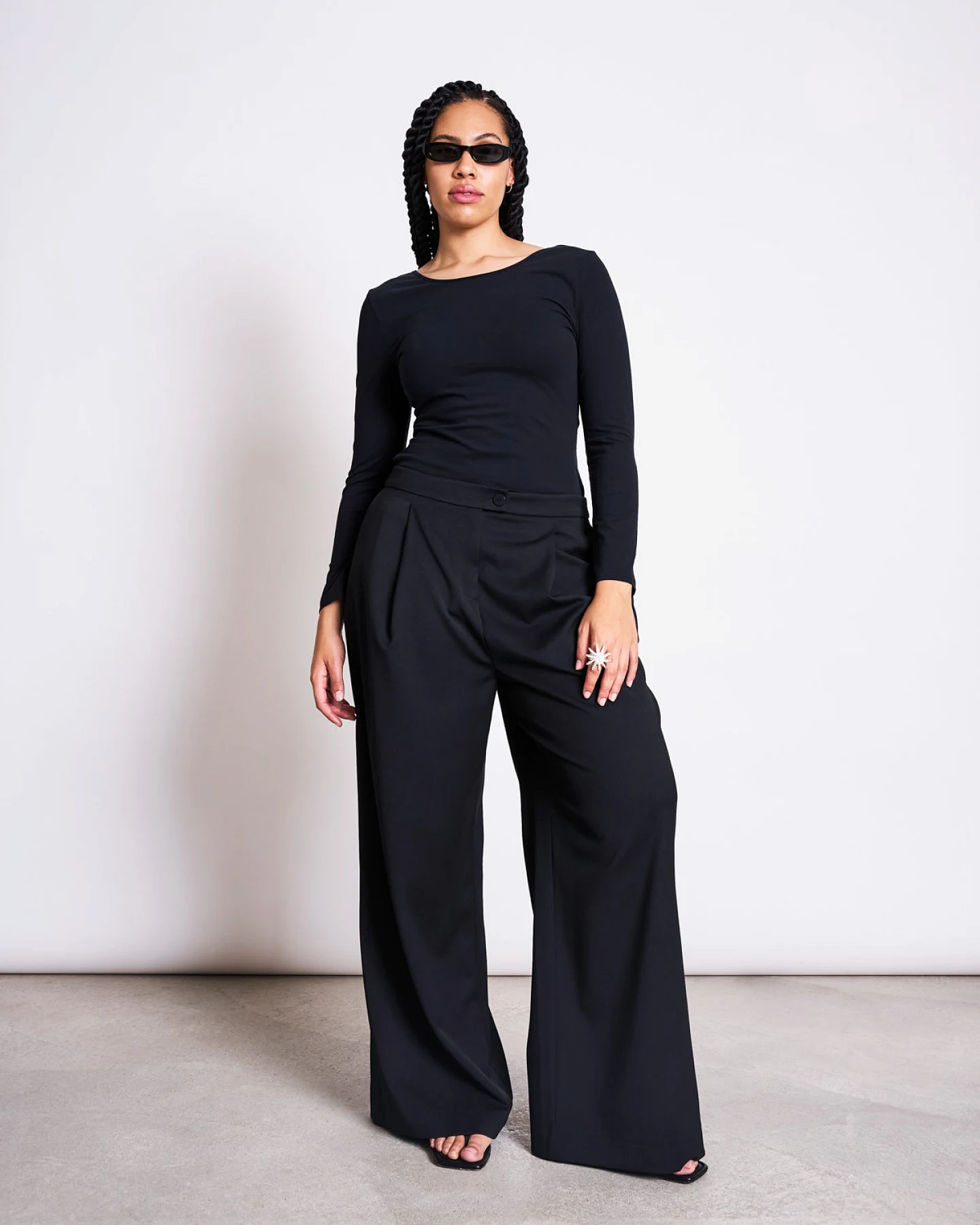 JAN N JUNE Damen vegan Longsleeve Leon Soft Schwarz – Ansicht 2