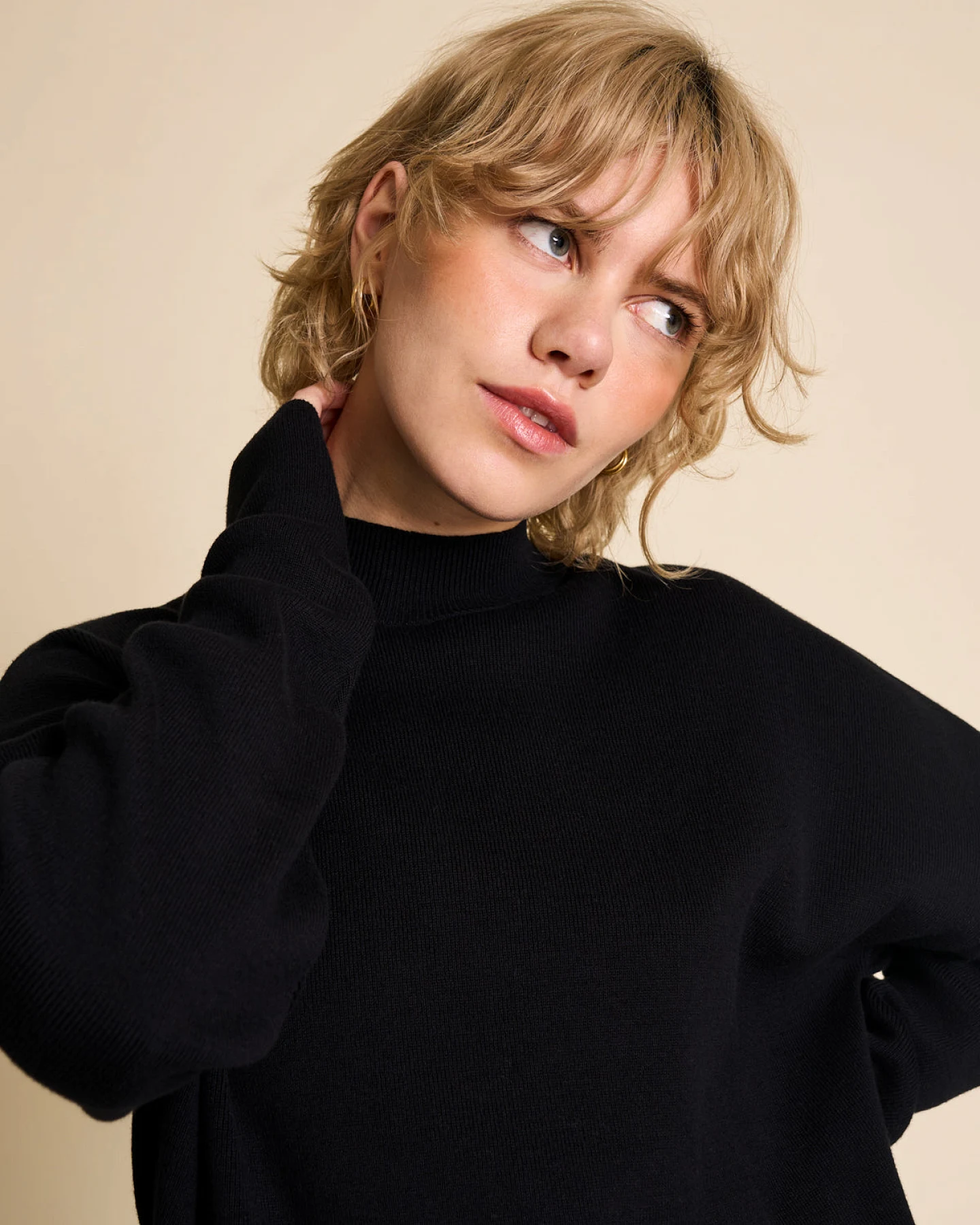 JAN 'N JUNE Damen vegan Strickkleid Nuna Schwarz – Ansicht 2