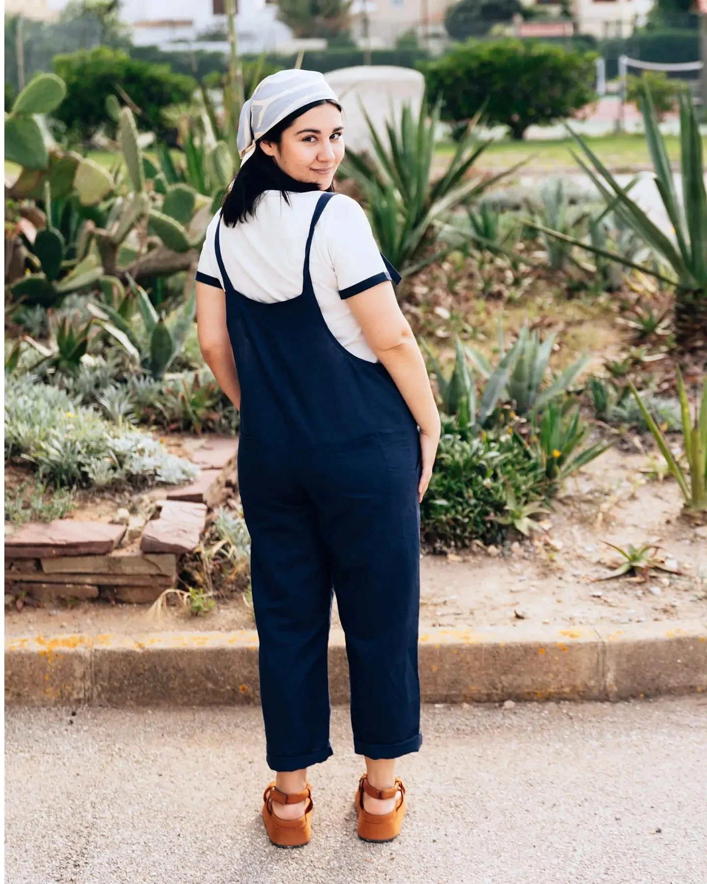 Clotsy Damen vegan Latzhose Mahón Blau – Ansicht 2