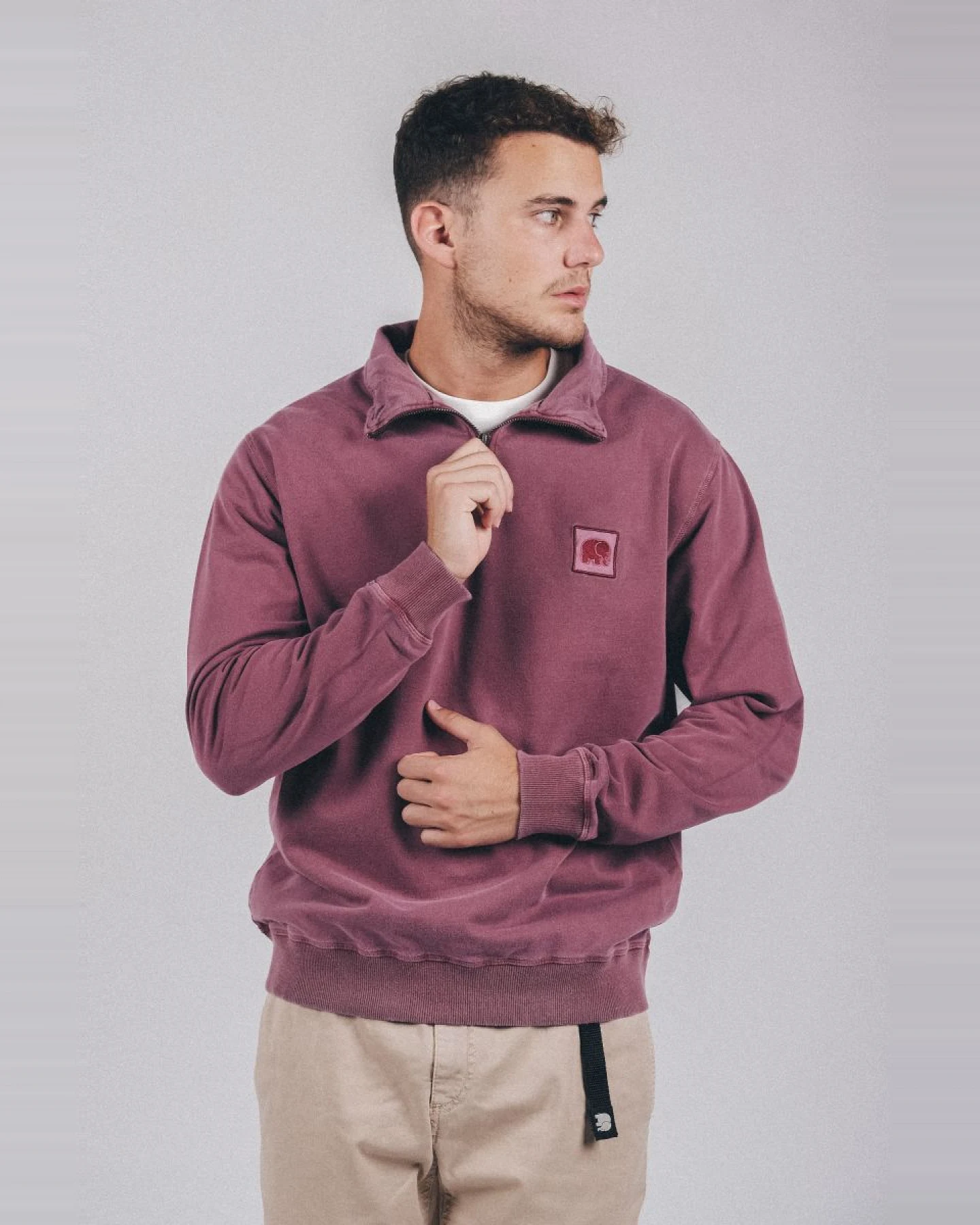Trendsplant Herren vegan Sweater Sauce Halb Reißverschluss Pigment Gefärbt Rot – Ansicht 2