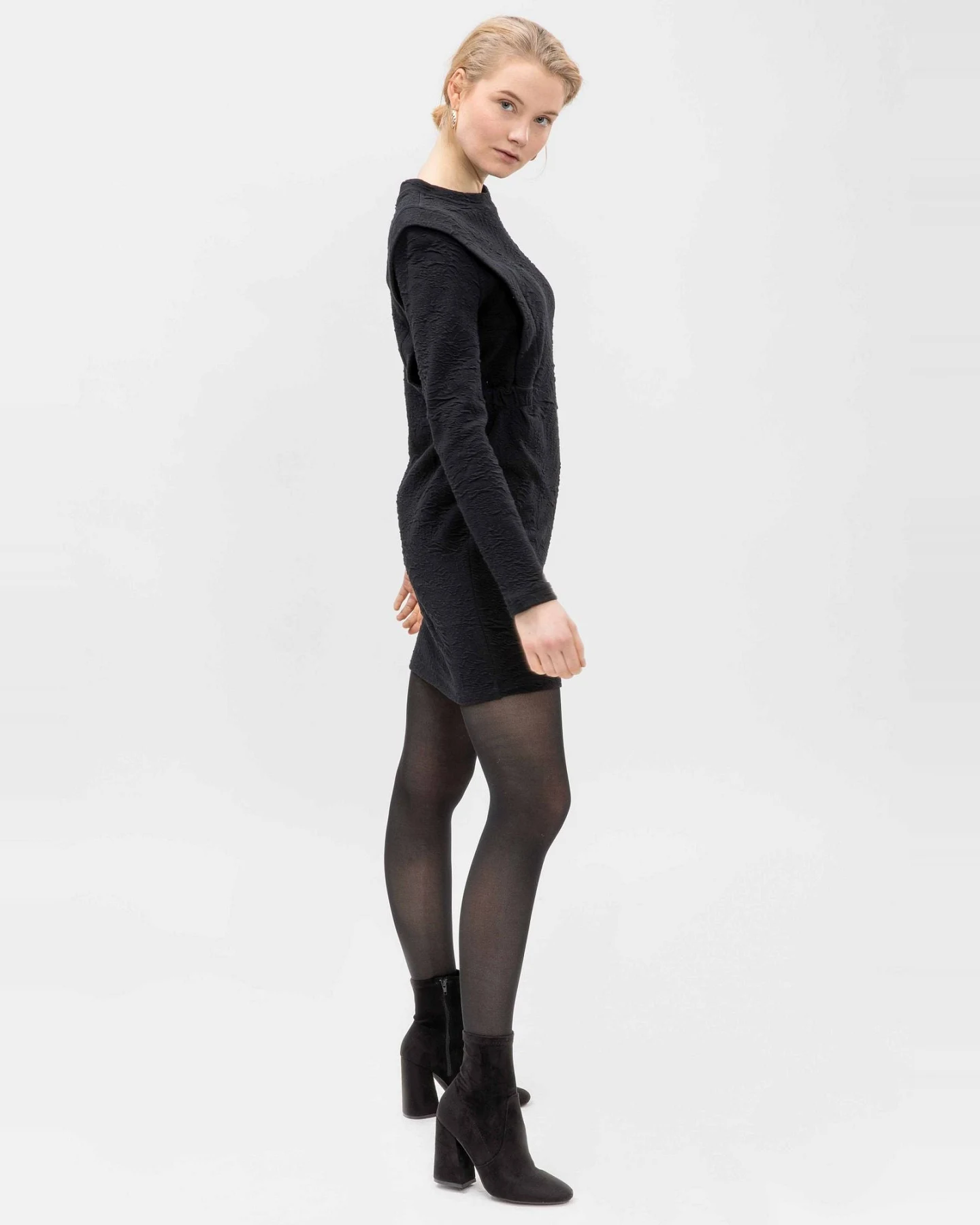 LOVJOI Damen vegan Mini Kleid Abelone Black – Ansicht 2