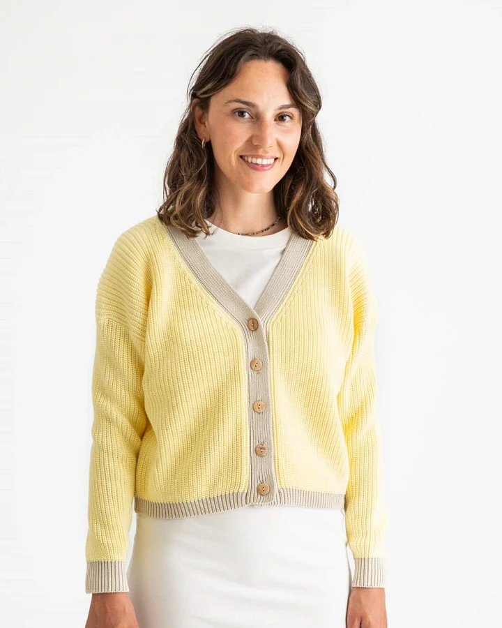 MATONA Damen vegan Strickjacke Color Block Narzissengelb
