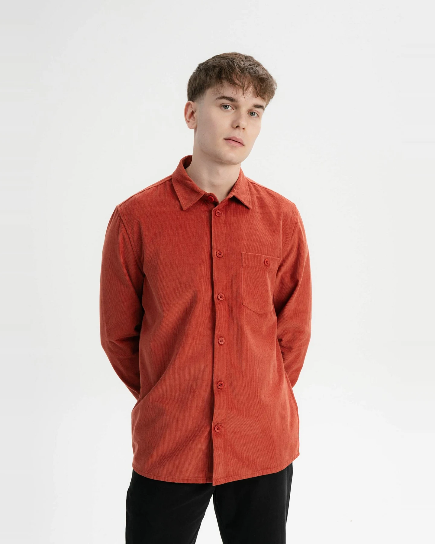 MELA Herren vegan Hemd Nimit Corduroy Rot – Ansicht 2
