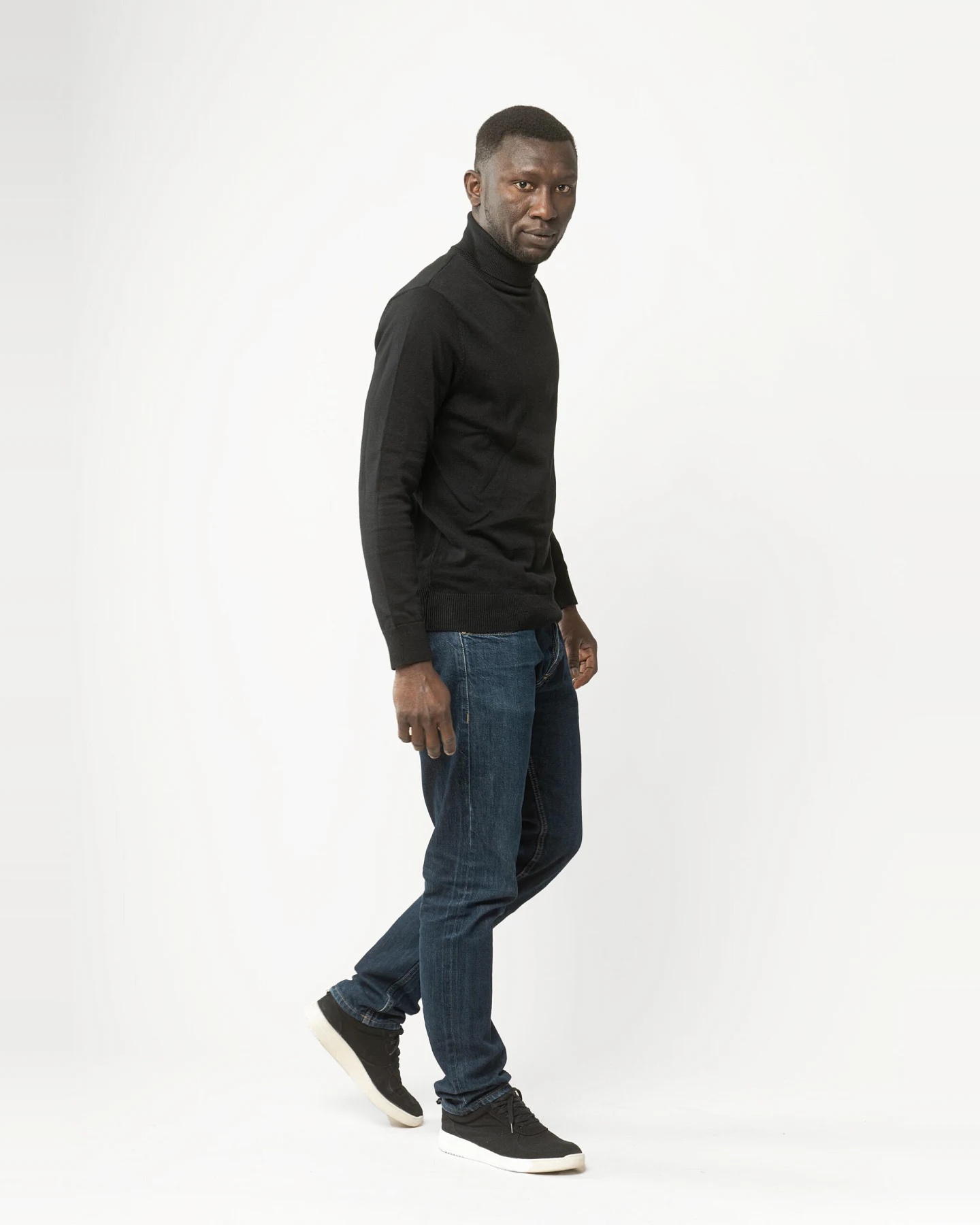 MELA Herren vegan Rollkragenpullover Kanja Schwarz – Ansicht 2