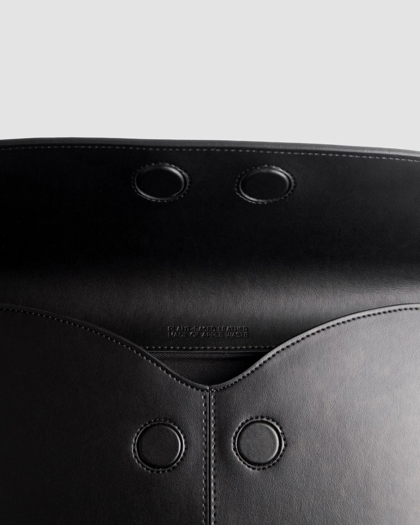 Prev Herren vegan Laptoptasche Loyauté Schwarz – Ansicht 2