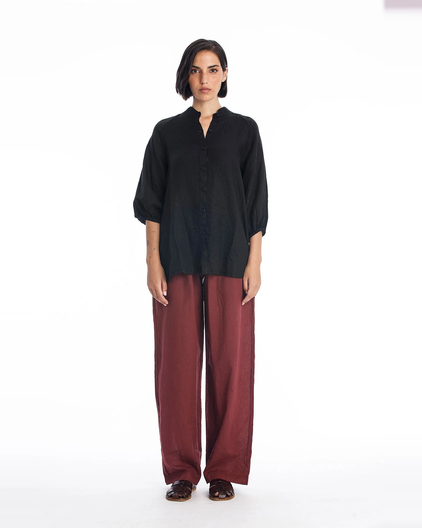 RAVENS VIEW IBIZA Damen vegan Leinenhemd Mei Schwarz – Ansicht 2