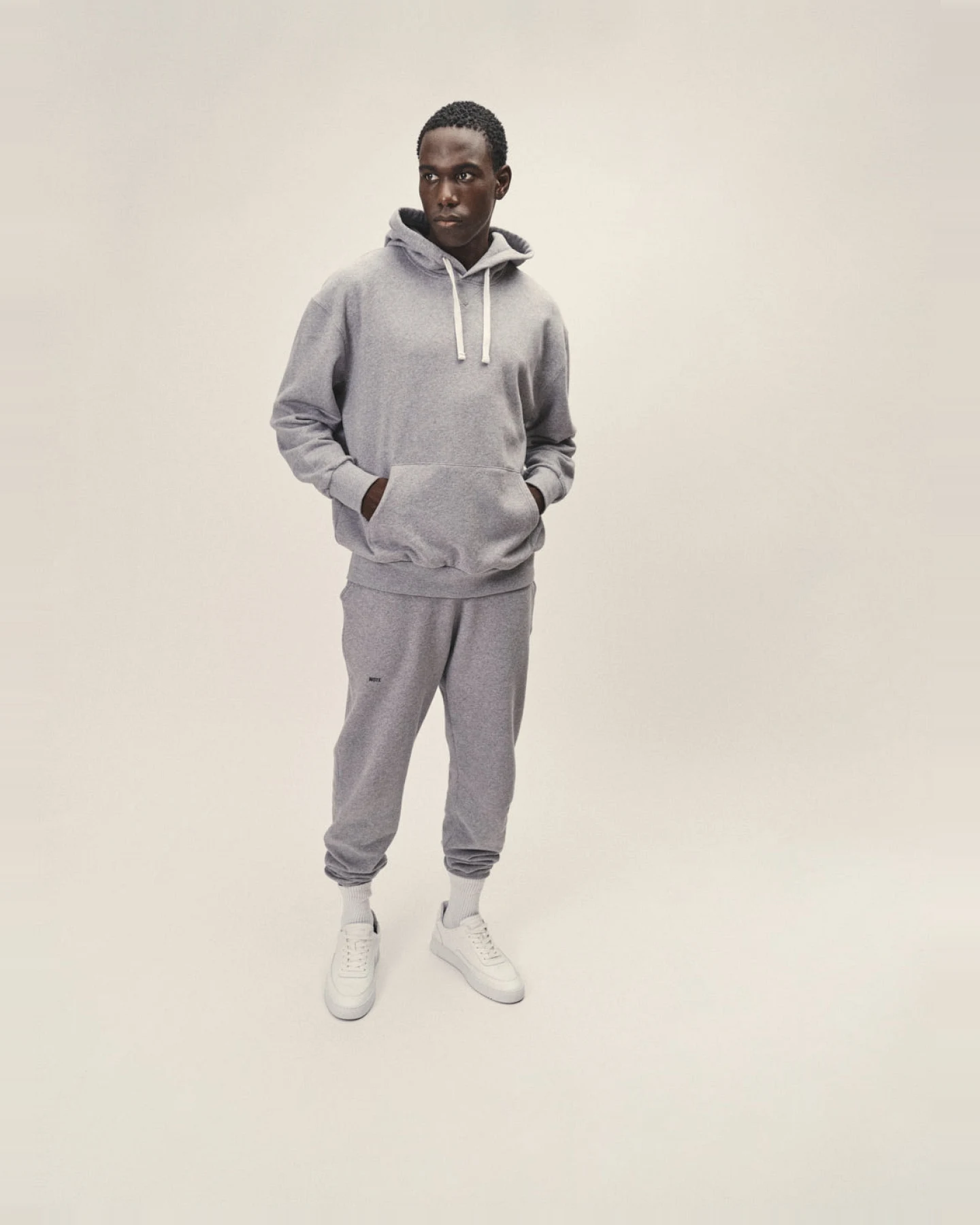WOTE Herren vegan Kapuzen-Sweatshirt Grau-Melange – Ansicht 2
