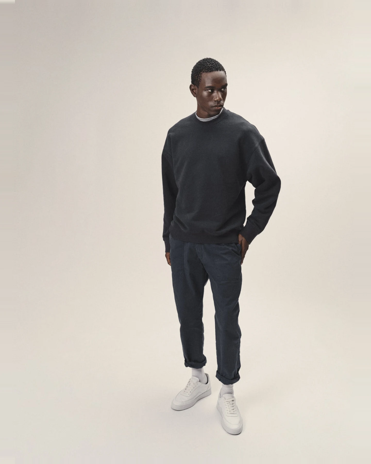 WOTE Herren vegan Übergroßes Sweatshirt Dunkelblau – Ansicht 2