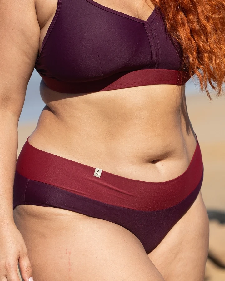 Inaska Damen vegan Bikinihose Soft Waist Flow Berries Berry & Dark Red