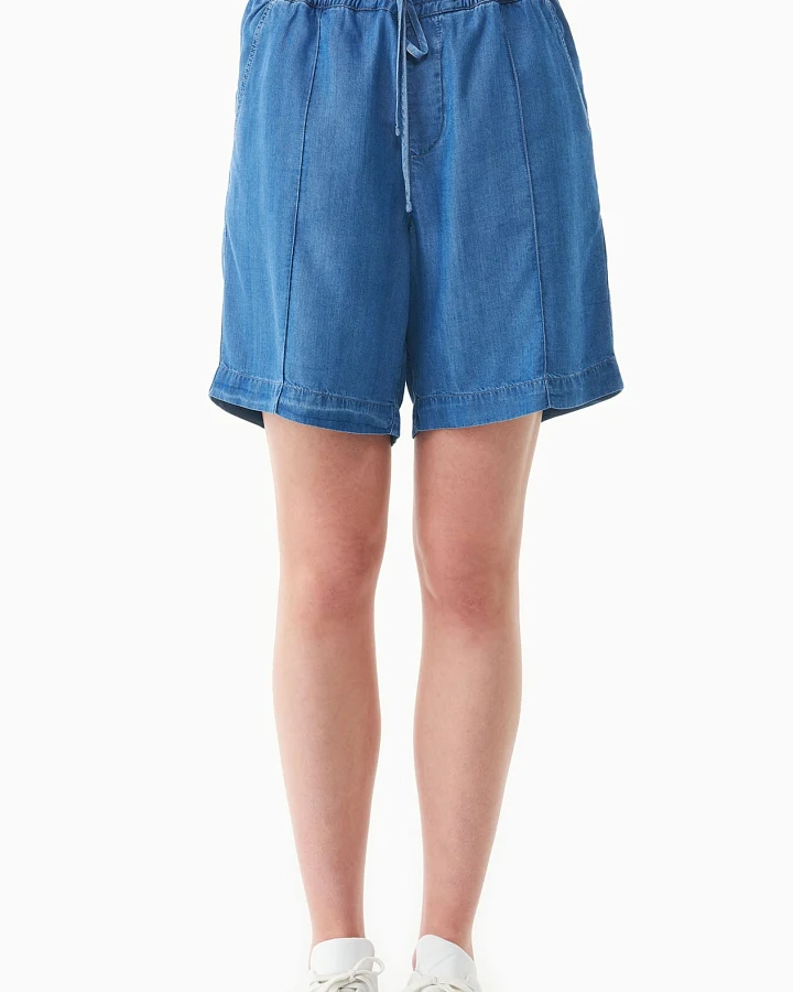 ORGANICATION Damen vegan Shorts A Denim Look Hellblau