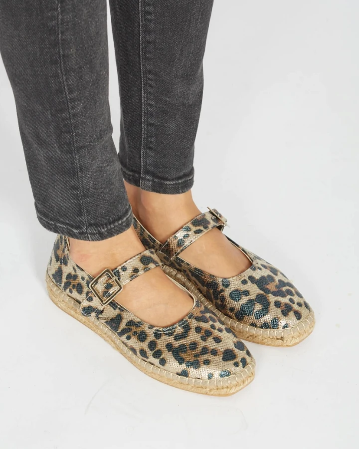 Momoc Damen vegan Flats Leopard Schwarz & Braun
