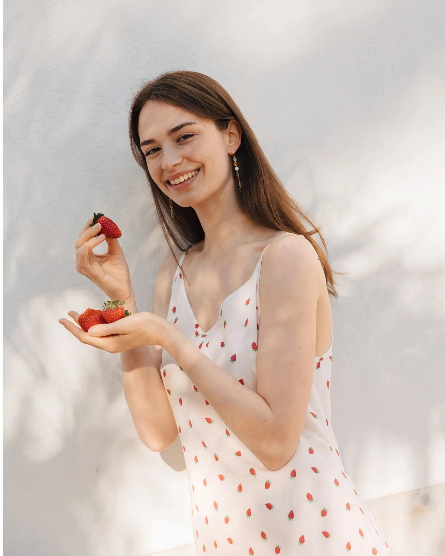 Clotsy Damen vegan Kleid Süße Erdbeere Weiß – Ansicht 2