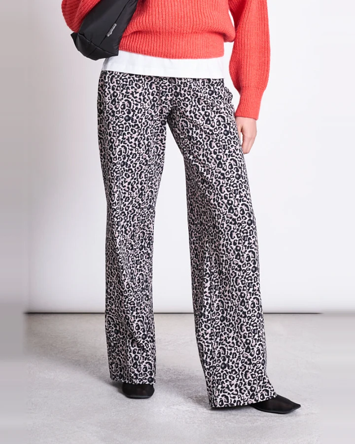 JAN 'N JUNE Damen vegan Hose Kiso Leo Druck