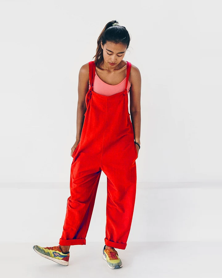 The Driftwood Tales Damen vegan Hosenanzug Rot