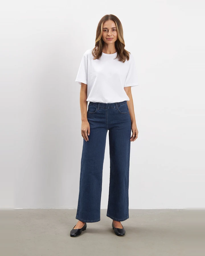 LAURIE Damen vegan Jeans Donna Locker Kurz Länge Dunkelblau