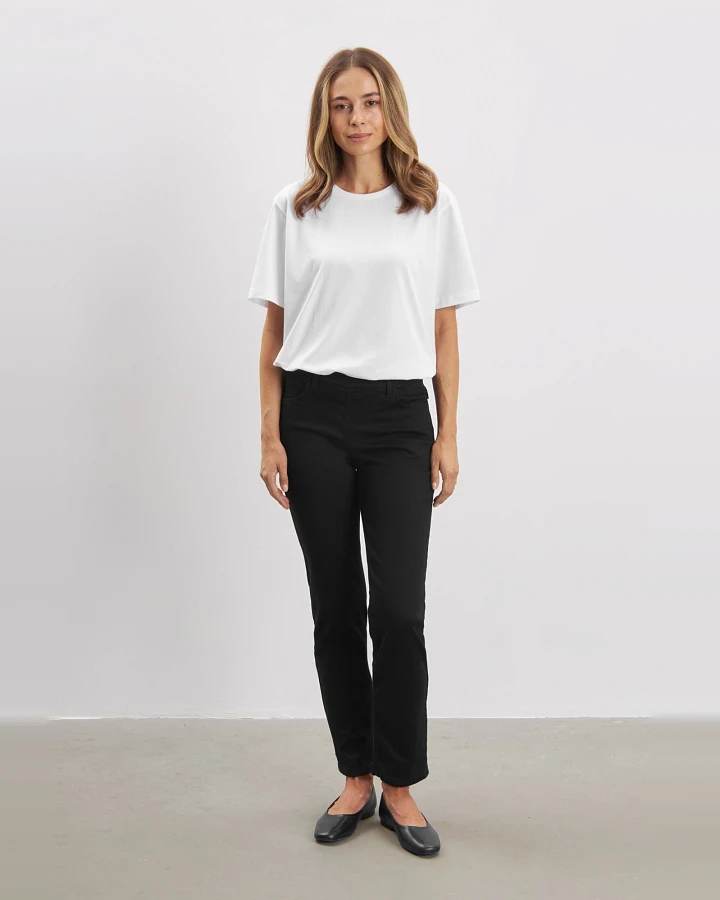 LAURIE Damen vegan Jeans Kelly Regular Short Length Schwarz