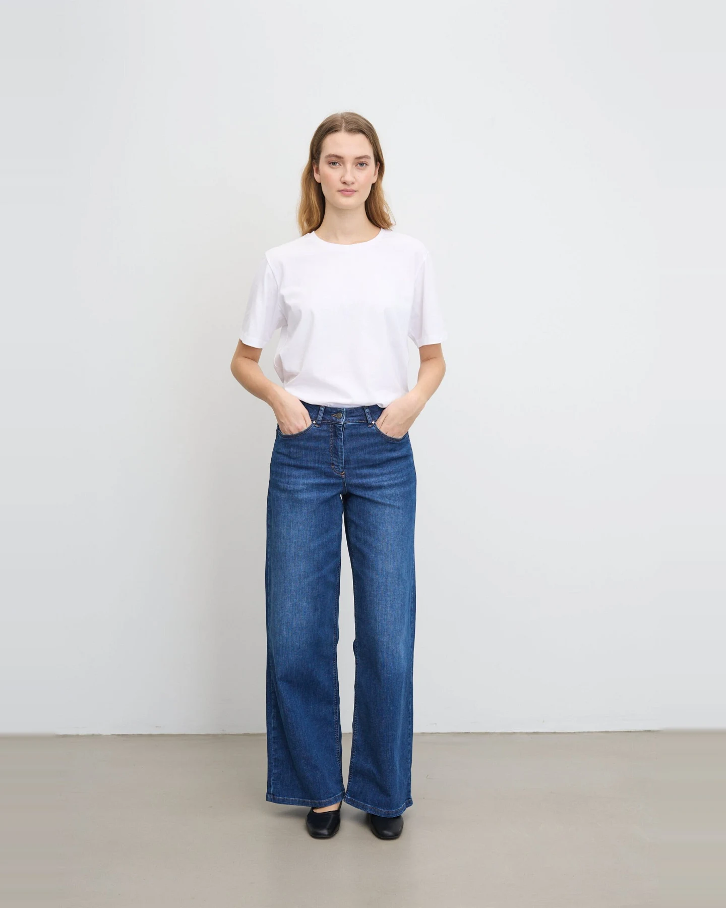 LAURIE Damen vegan Jeans Carol Lange Länge Gewaschen Blau – Ansicht 2
