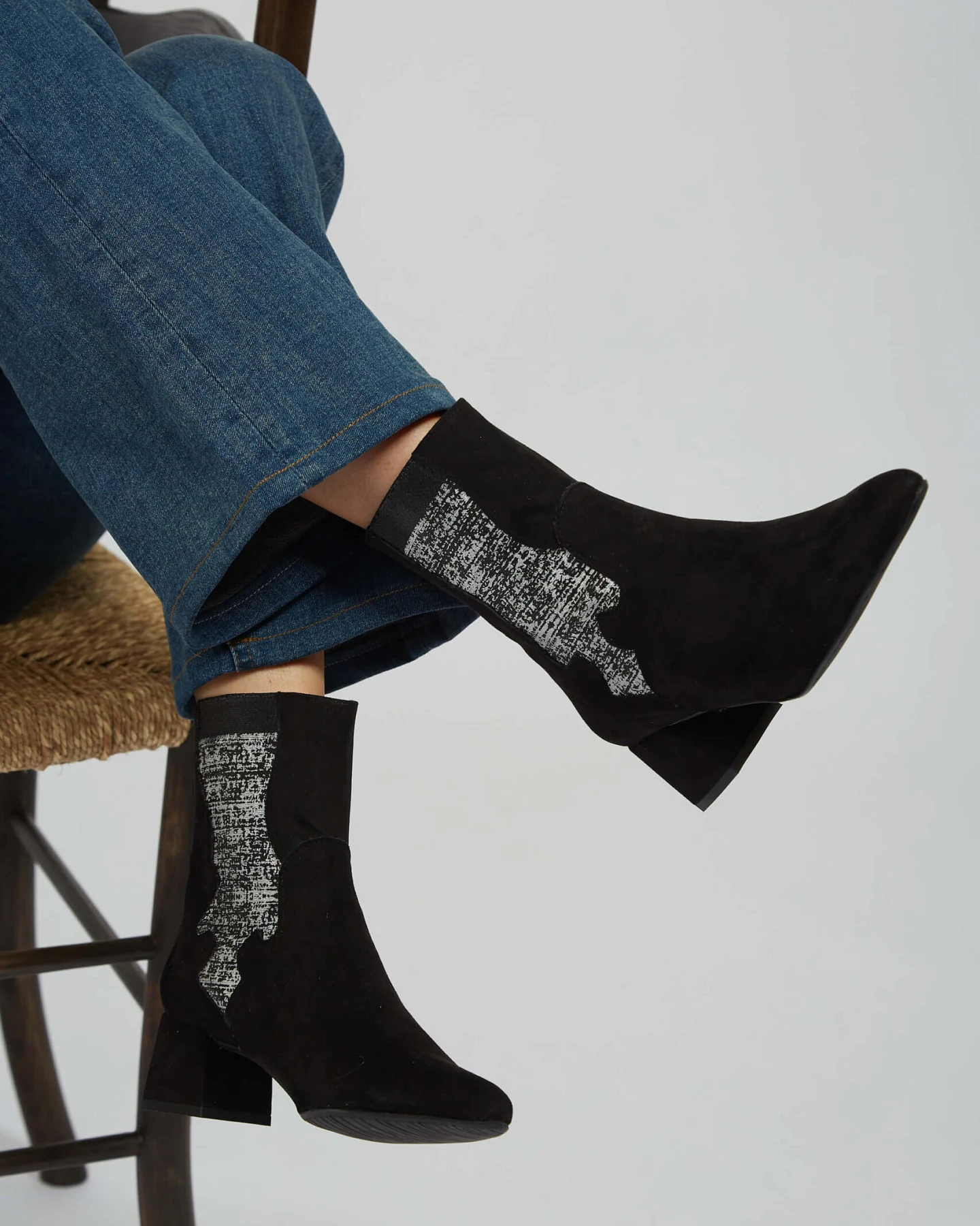 Momoc Damen vegan Stiefel Elastisch Silber & Schwarz – Ansicht 2