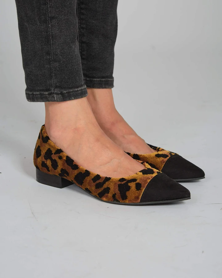 Momoc Damen vegan Ballerinas Leopard Ferox Schwarz & Braun