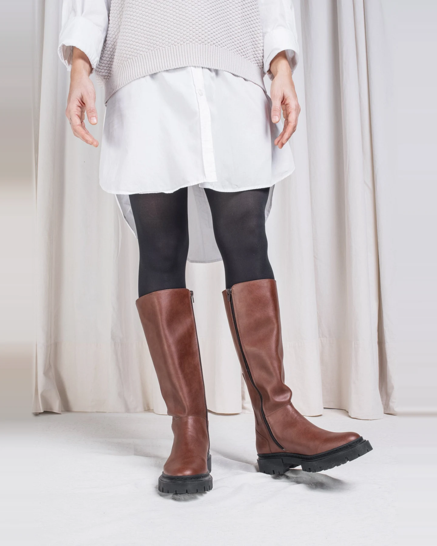 NAE Damen vegan Stiefel Aurora Veganes Öko-Leder Braun – Ansicht 2