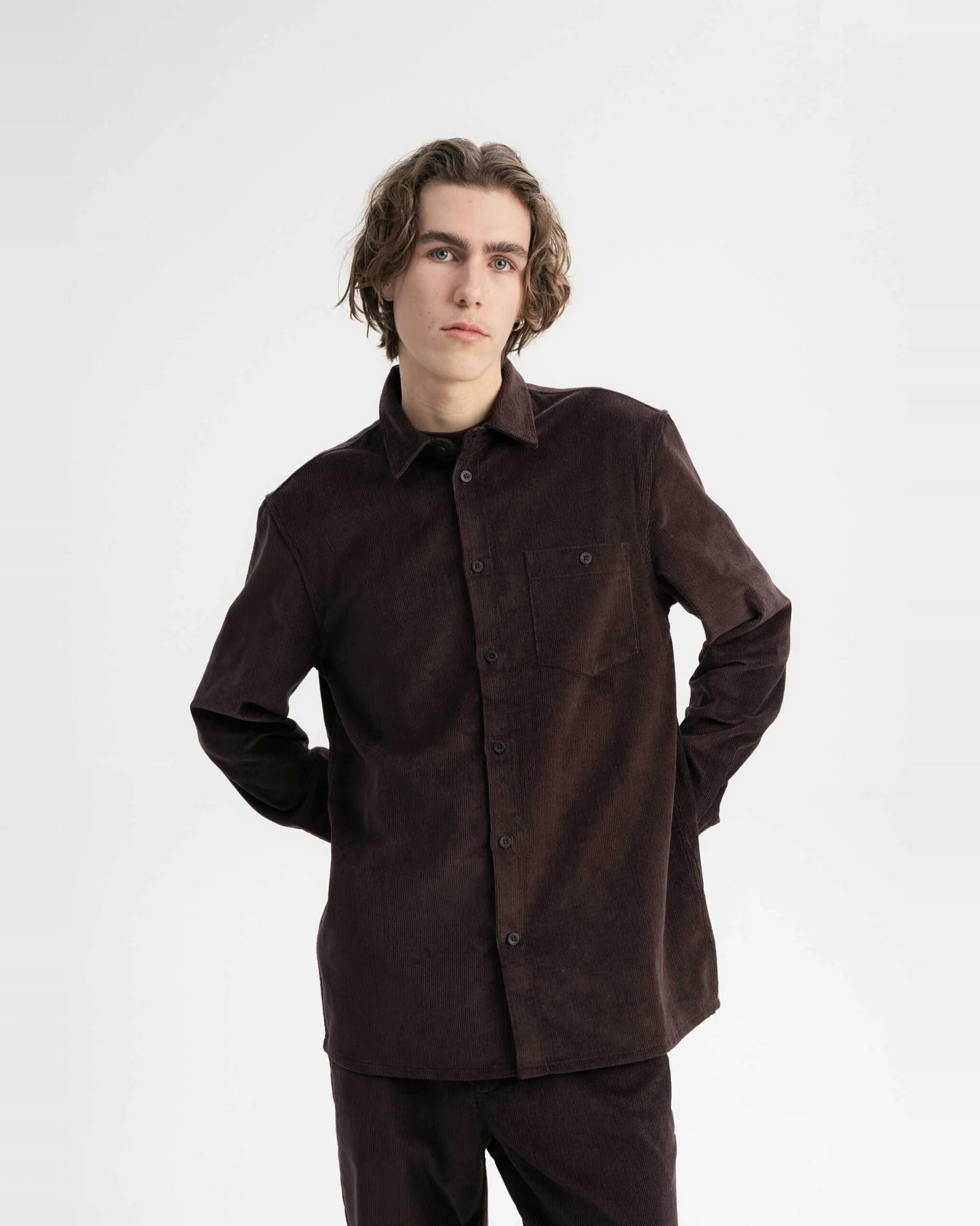 MELA Herren vegan Hemd Corduroy Nimit Braun – Ansicht 2