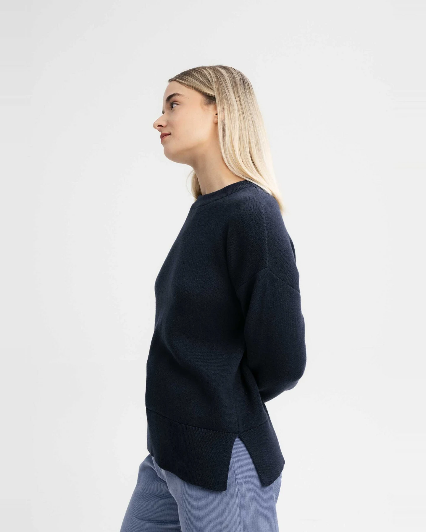 MELA Damen vegan Strickpullover Boxy Jacquard Faiza Marineblau – Ansicht 2