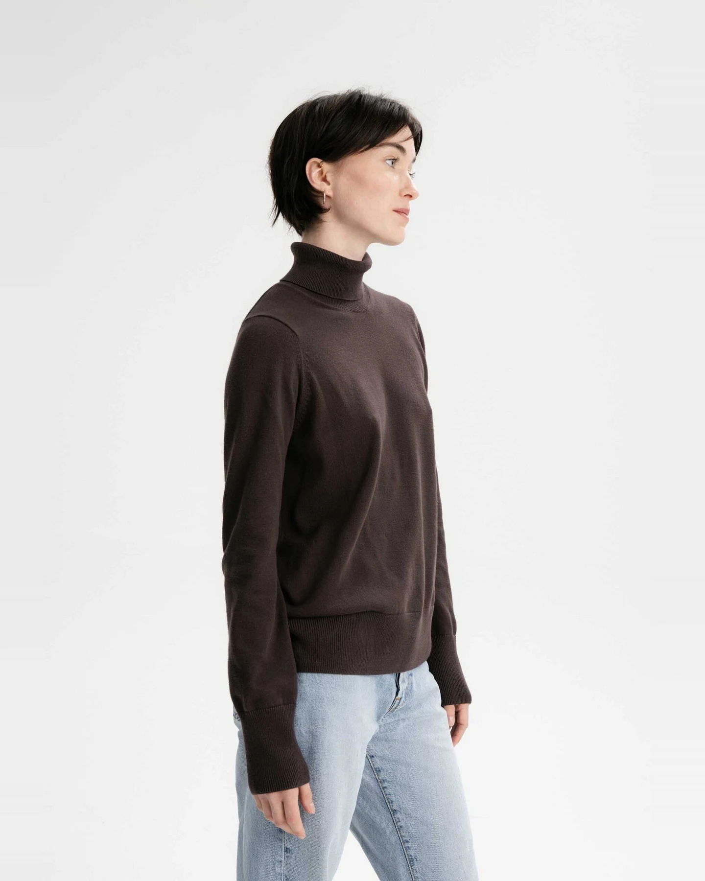 MELA Damen vegan Pullover Feinstrick-Rollkragenpullover Mayura Dunkelbraun – Ansicht 2