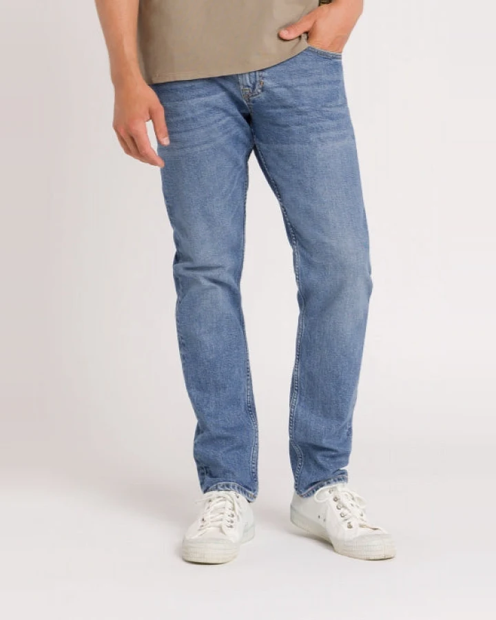 Kings of Indigo Herren vegan Jeans Charles Sander Mid Washed Blau