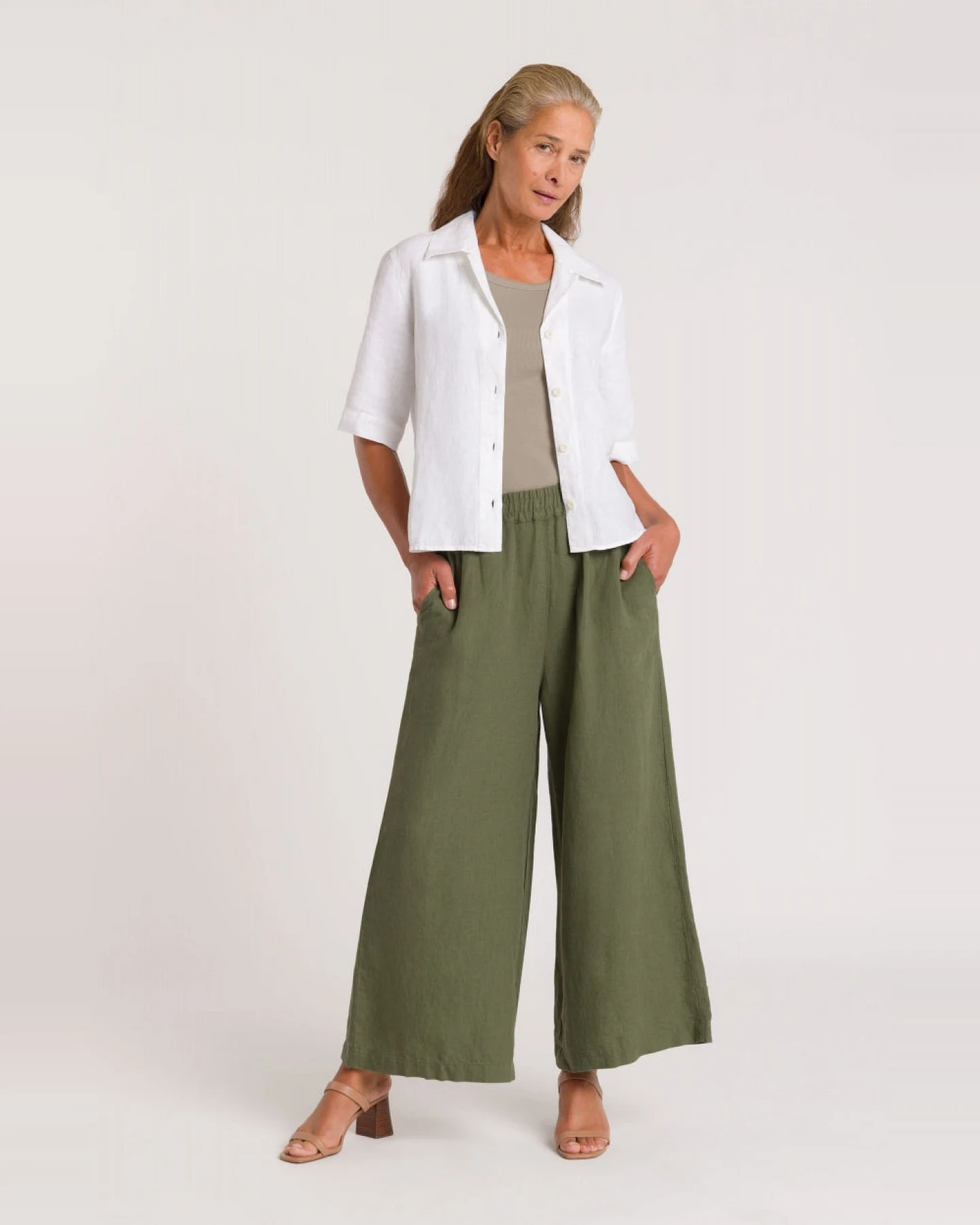 Kings of Indigo Damen vegan Hose Hazel Vierblättriges Kleeblatt Grün – Ansicht 2