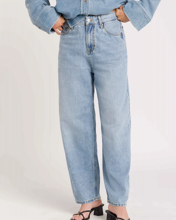 Kings of Indigo Damen vegan Jeans Unisex Leila Cindy Washed Hellblau