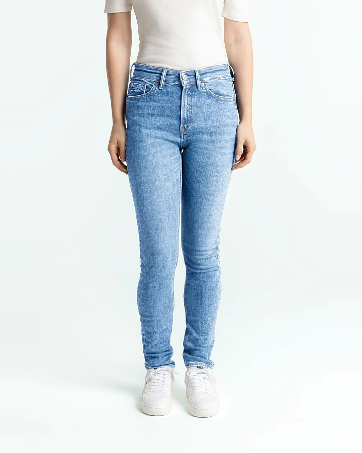 Kings of Indigo Damen vegan Jeans Juno Medium Journey Washed Light