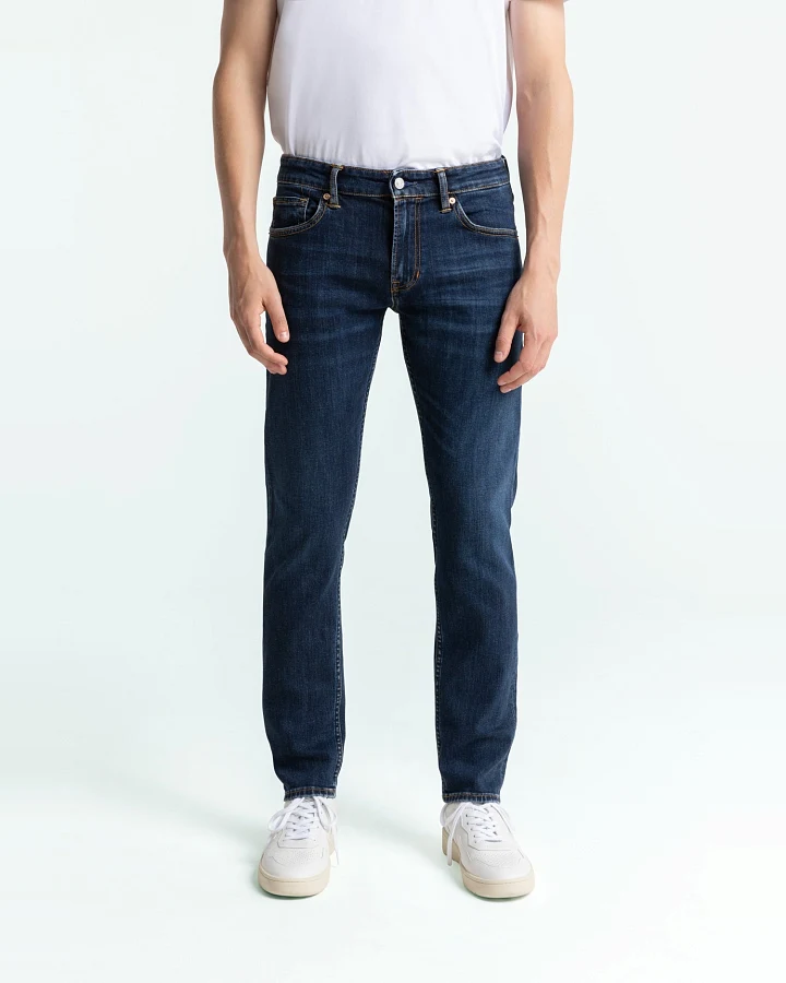 Kings of Indigo Herren vegan Jeans Charles Clean Medium Washed Navy