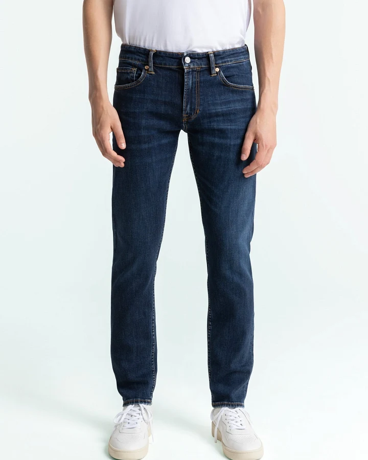 Kings of Indigo Herren vegan Jeans Charles Clean Medium Washed Navy