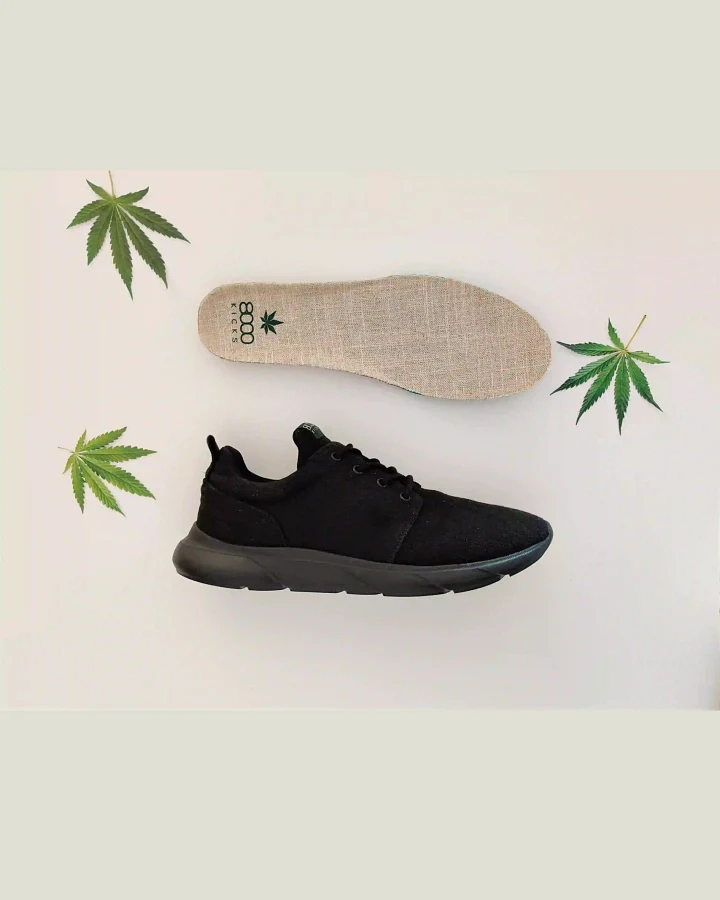 8000kicks EU Herren vegan Sneaker Explorer V2 Voll Schwarz