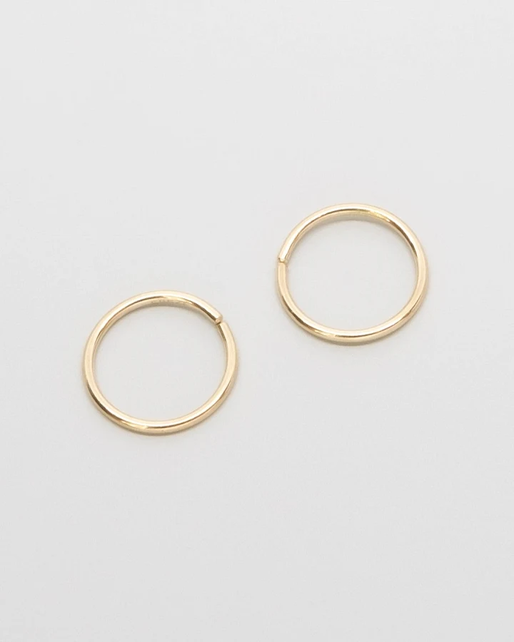 fejn Damen vegan Mini Hoop Glänzend Massiv Gelbgold