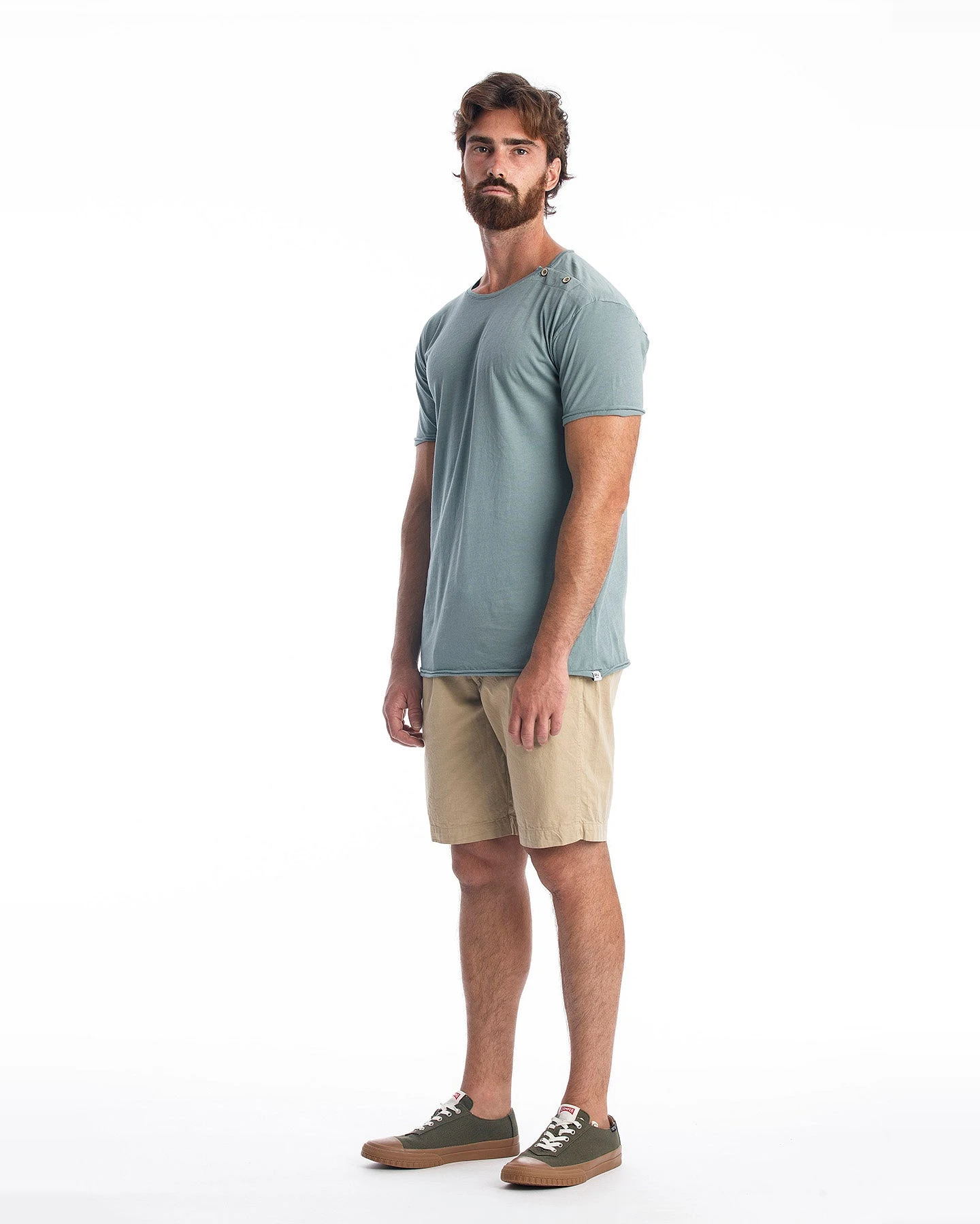 RAVENS VIEW IBIZA Herren vegan Tee Egan Knopf Chinois Grün – Ansicht 2