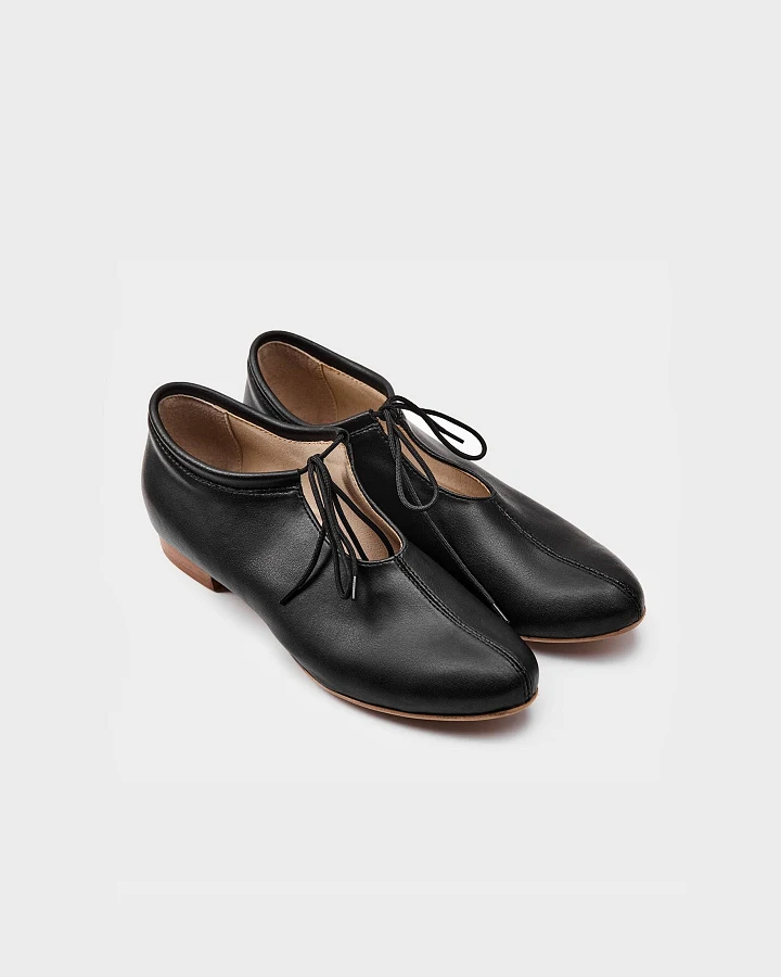 BOHEMA Damen vegan Ballerinas Akira Pumps Nopal Schwarz
