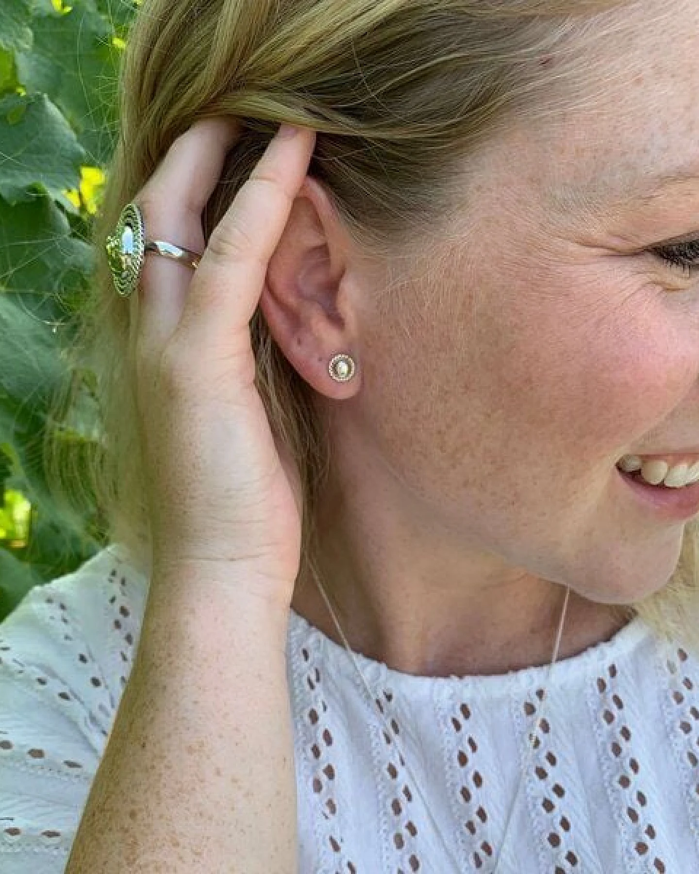 pakilia Silber Ohrstecker Kugel Fair-Trade und handmade – Ansicht 4